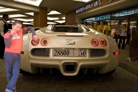 MOI/////YASSIN AVEC BUGATI